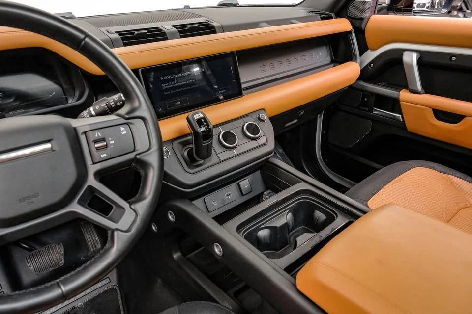 2023 Land Rover Defender L663 - Image 14 of 20