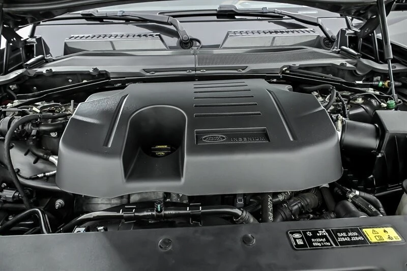 2023 Land Rover Defender L663 - Image 13 of 31