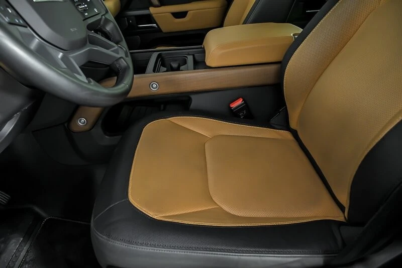 2023 Land Rover Defender L663 - Image 17 of 31