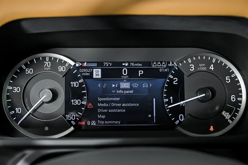 2023 Land Rover Defender L663 - Image 25 of 31