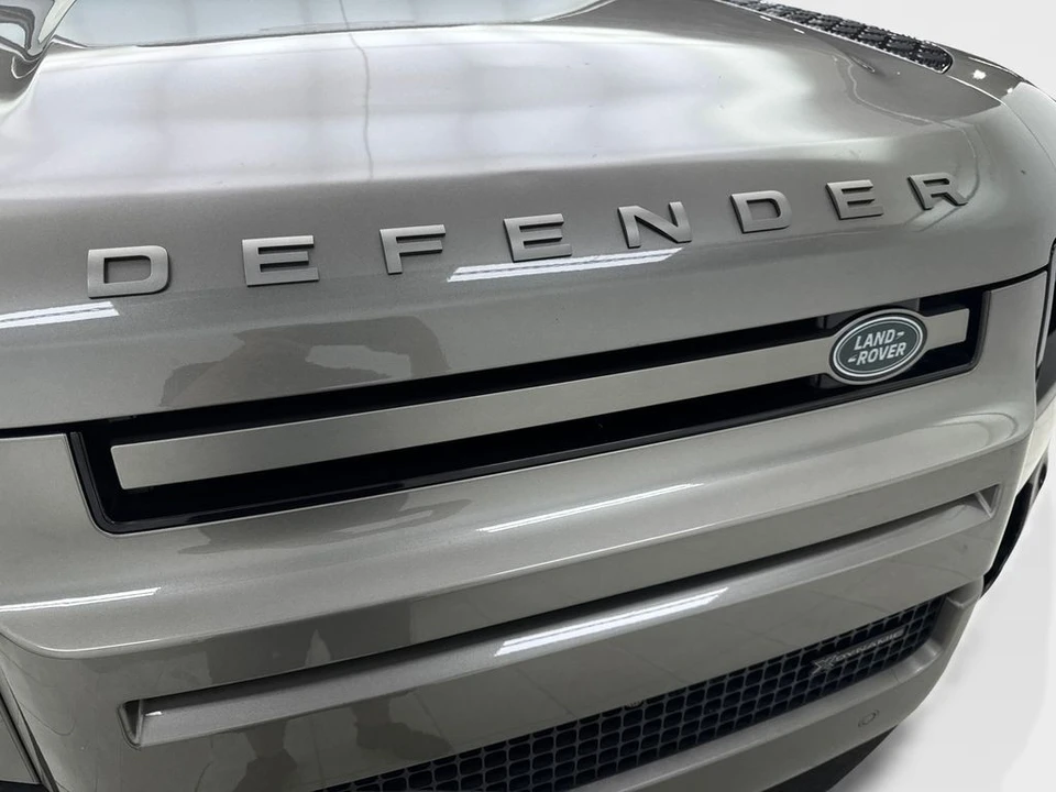 2023 Land Rover Defender L663 - Image 24 of 31