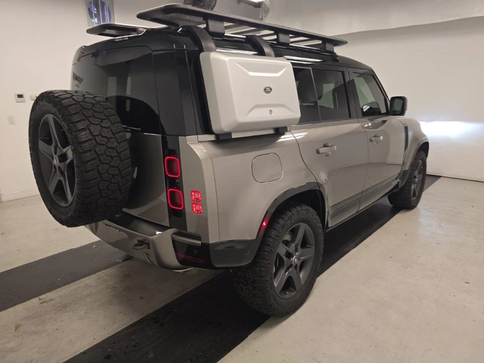 2023 Land Rover Defender L663 - Image 2 of 10