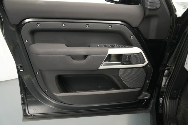 2023 Land Rover Defender L663 - Image 31 of 31