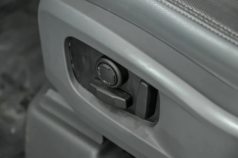 2023 Land Rover Defender L663 - Image 21 of 29