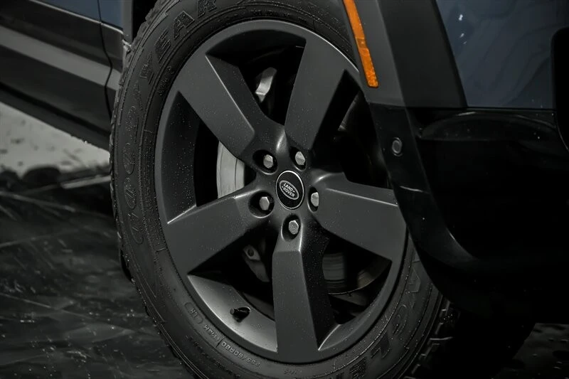 2023 Land Rover Defender L663 - Image 3 of 29