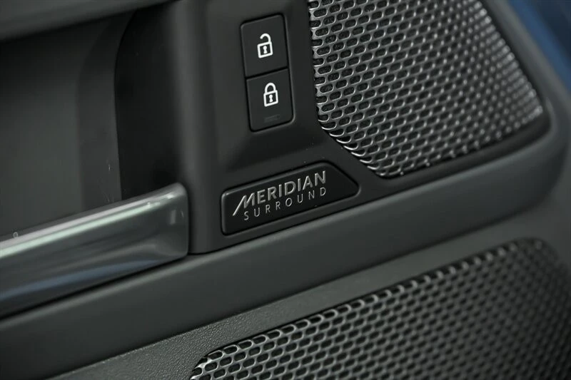 2023 Land Rover Defender L663 - Image 12 of 29