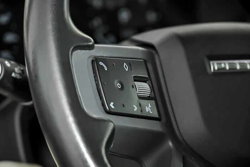 2023 Land Rover Defender L663 - Image 19 of 29