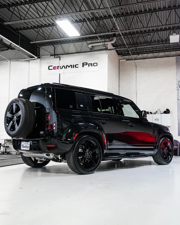 2023 Land Rover Defender L663 - Image 25 of 31