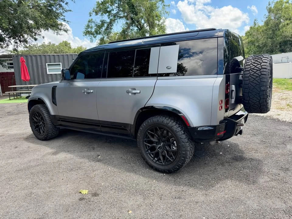2023 Land Rover Defender L663 - Image 4 of 20