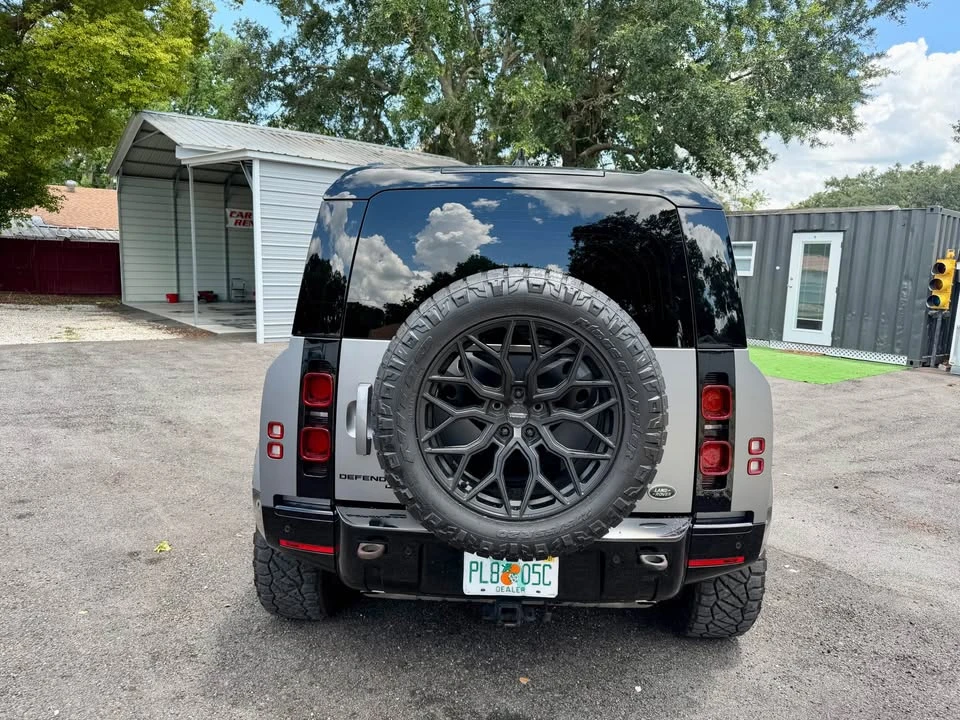 2023 Land Rover Defender L663 - Image 9 of 20
