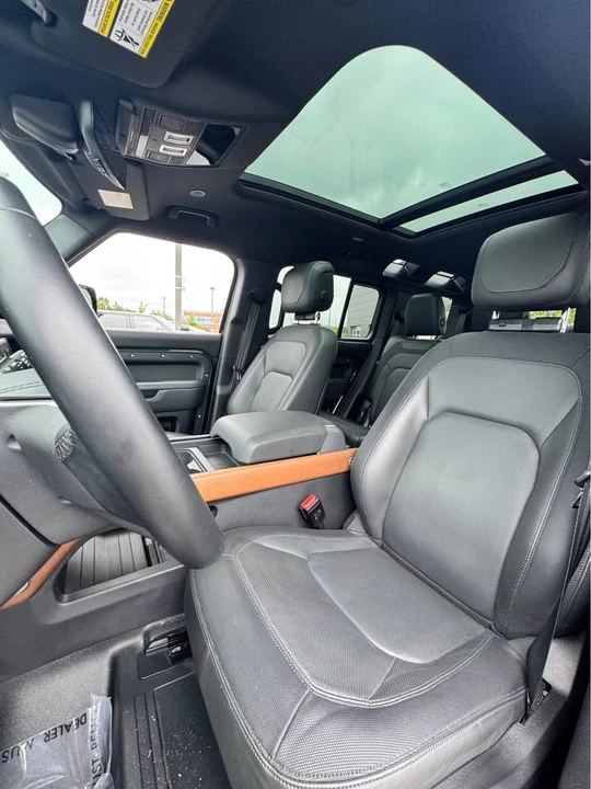 2023 Land Rover Defender L663 - Image 10 of 17
