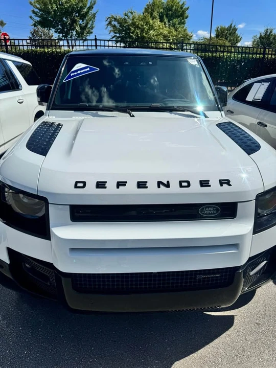 2023 Land Rover Defender L663 - Image 6 of 8