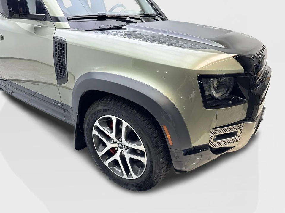 2023 Land Rover Defender L663 - Image 19 of 31