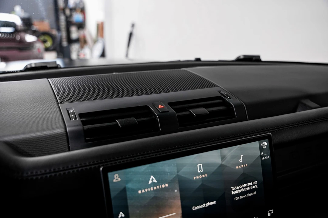 2023 Land Rover Defender L663 - Image 14 of 21