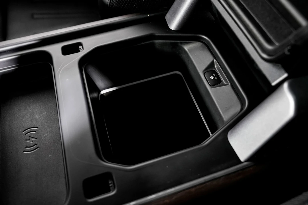 2023 Land Rover Defender L663 - Image 20 of 21