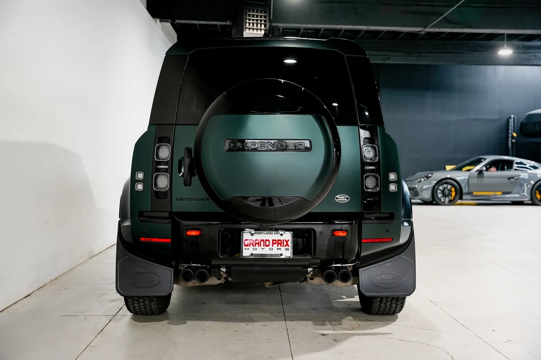 2023 Land Rover Defender L663 - Image 4 of 21