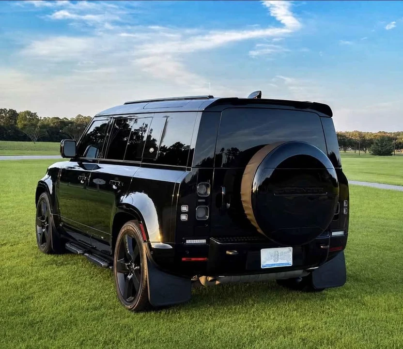 2023 Land Rover Defender L663 - Image 8 of 16