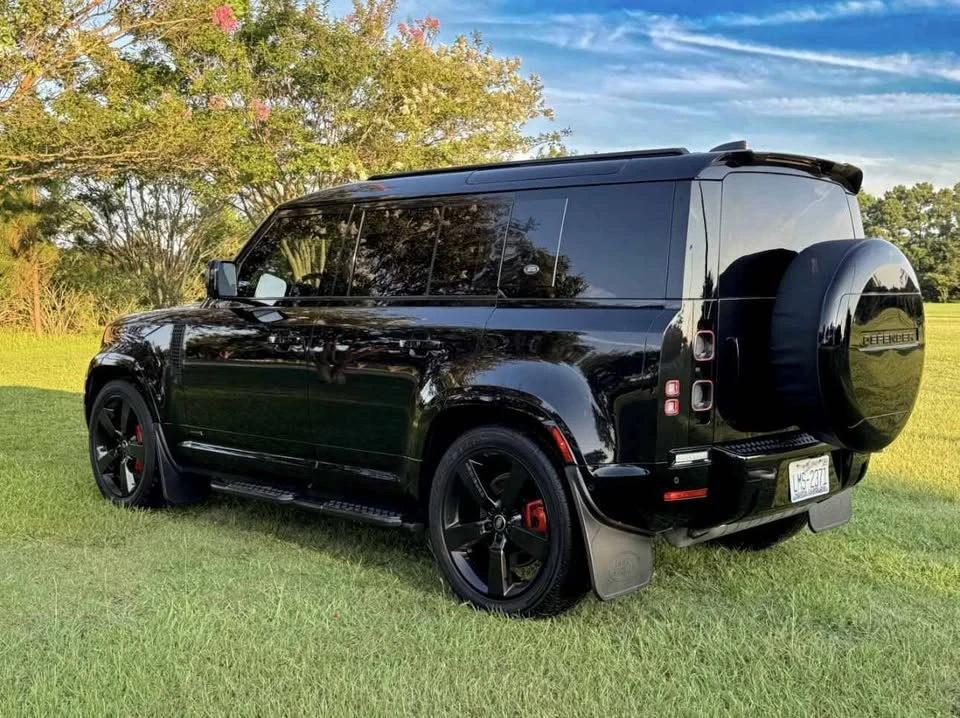 2023 Land Rover Defender L663 - Image 7 of 16