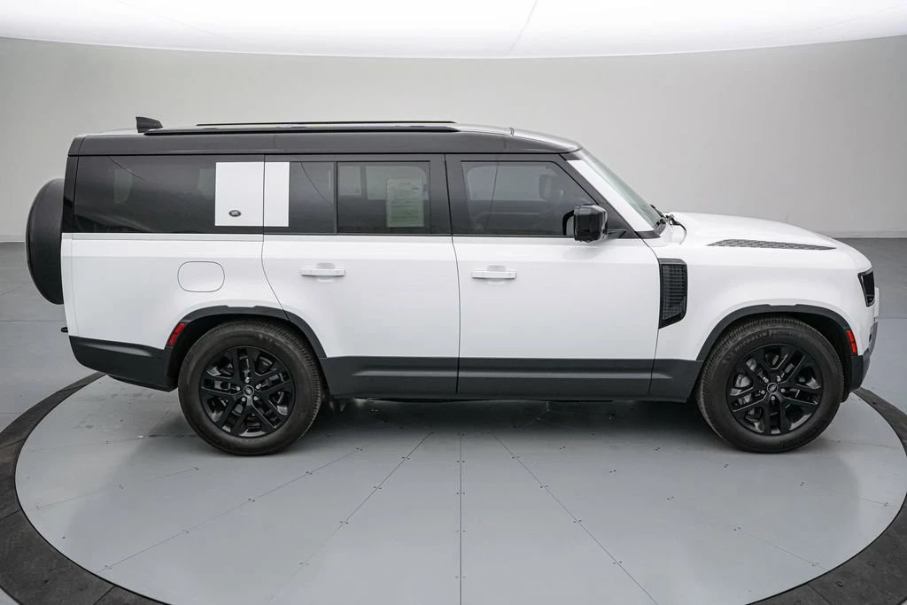 2023 Land Rover Defender L663 - Image 4 of 21
