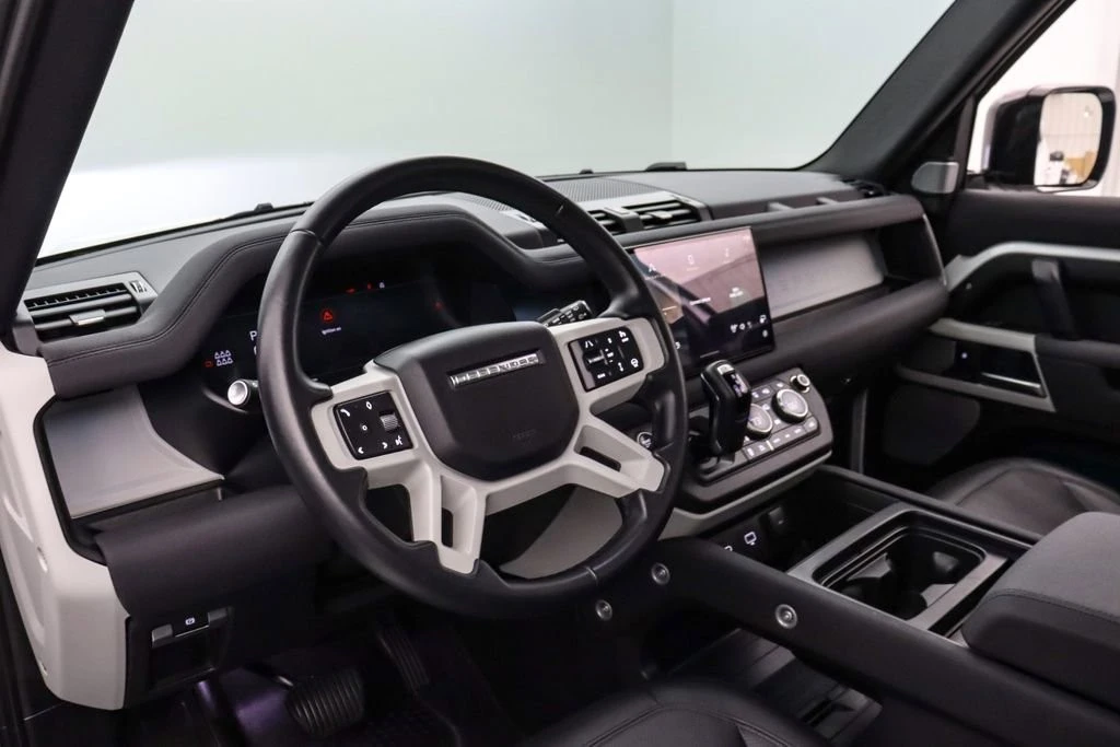 2023 Land Rover Defender L663 - Image 16 of 21