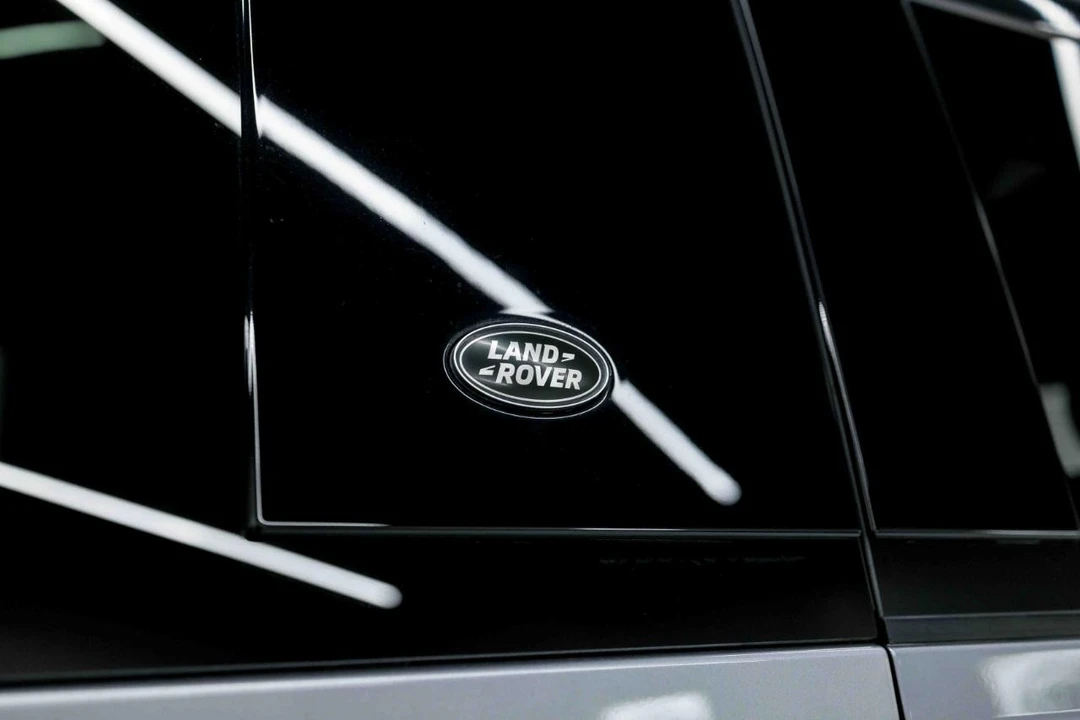 2023 Land Rover Defender L663 - Image 25 of 31