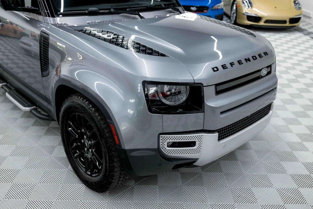 2023 Land Rover Defender L663 - Image 18 of 31