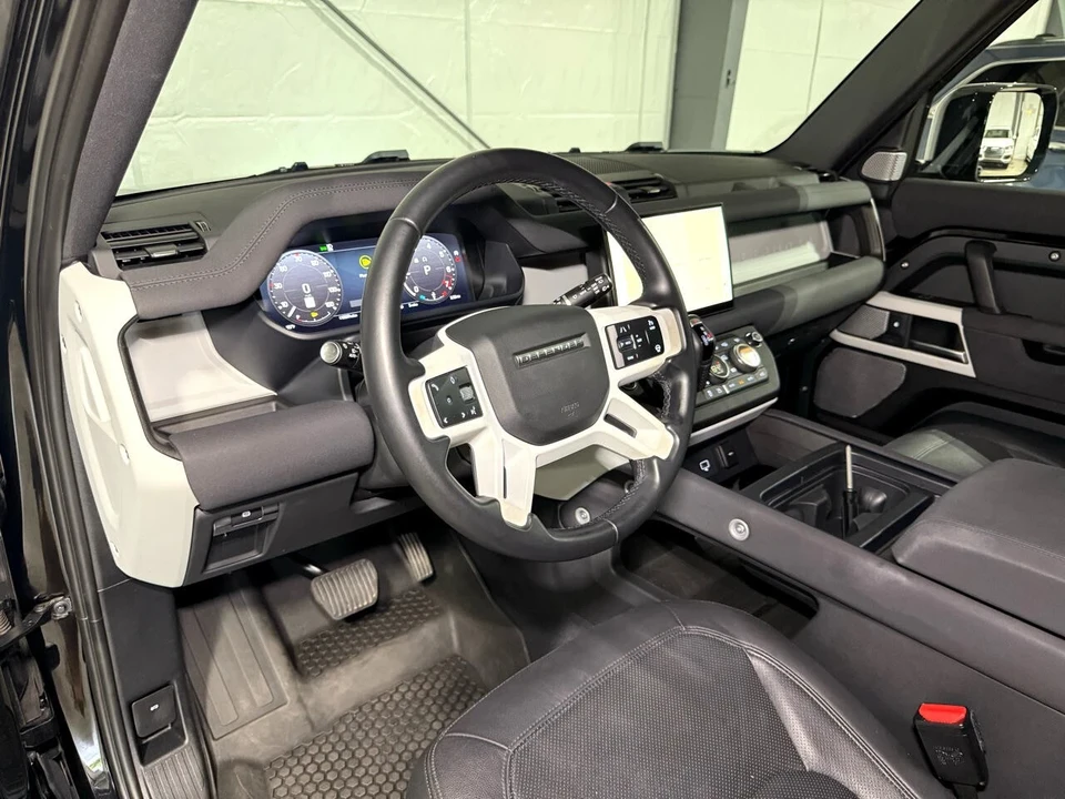 2023 Land Rover Defender L663 - Image 10 of 21