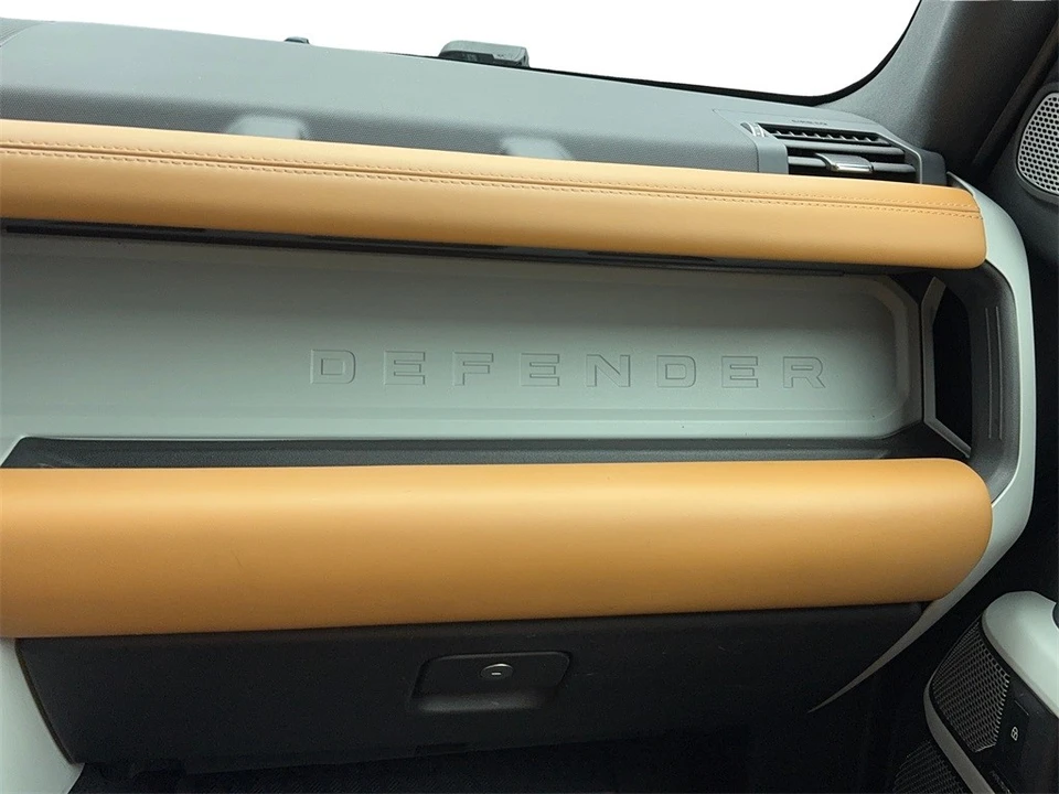2023 Land Rover Defender L663 - Image 19 of 21