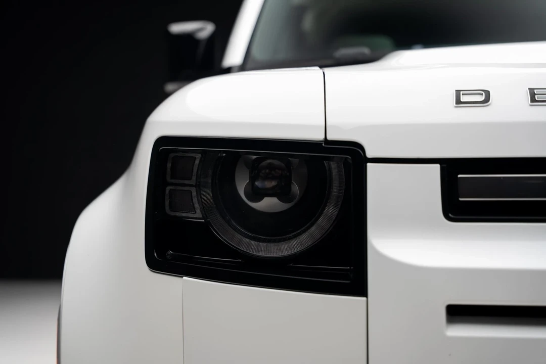 2023 Land Rover Defender L663 - Image 8 of 12