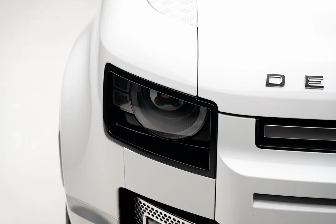 2023 Land Rover Defender L663 - Image 11 of 12