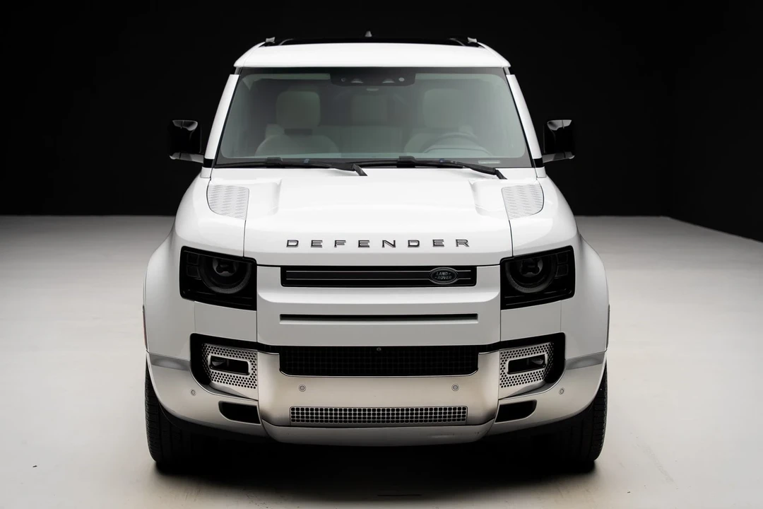 2023 Land Rover Defender L663 - Image 5 of 12
