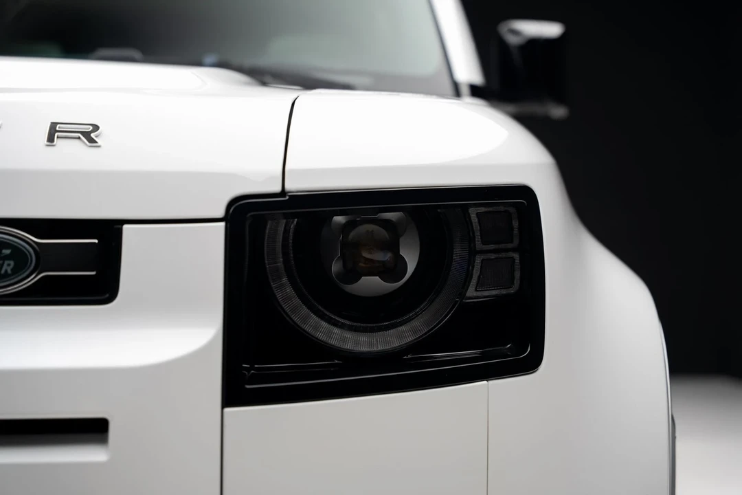 2023 Land Rover Defender L663 - Image 9 of 12