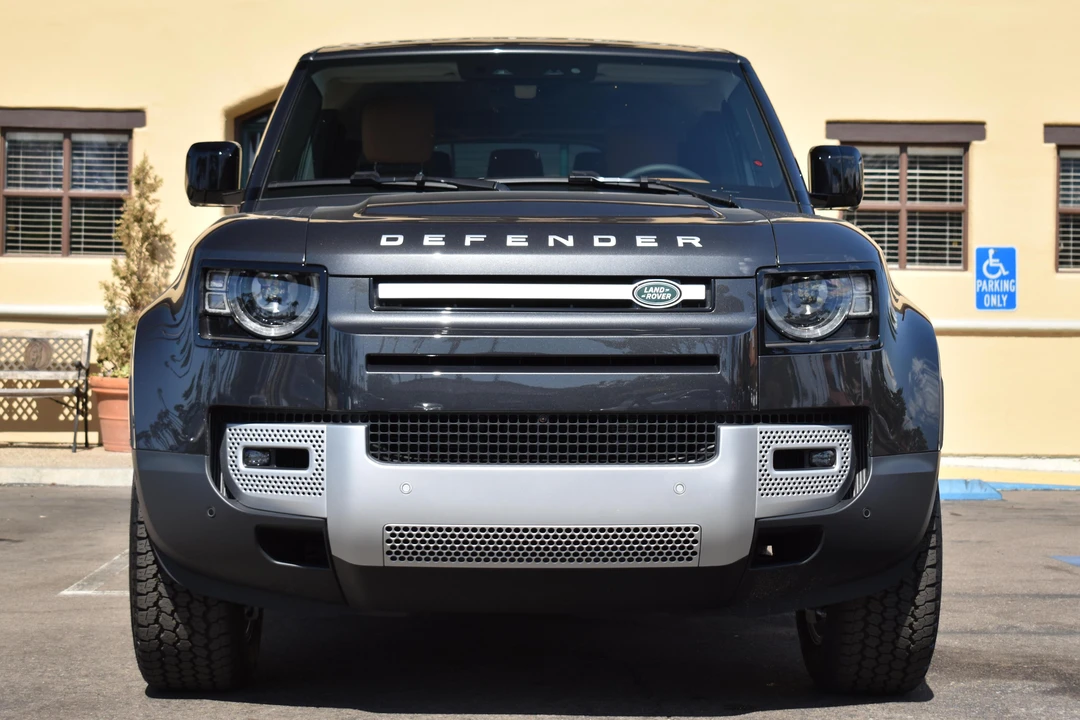 2023 Land Rover Defender L663 - Image 2 of 13