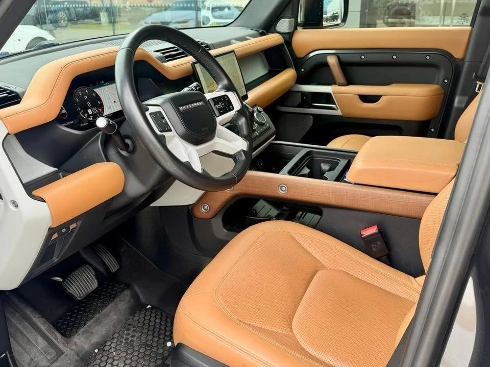2023 Land Rover Defender L663 - Image 3 of 18