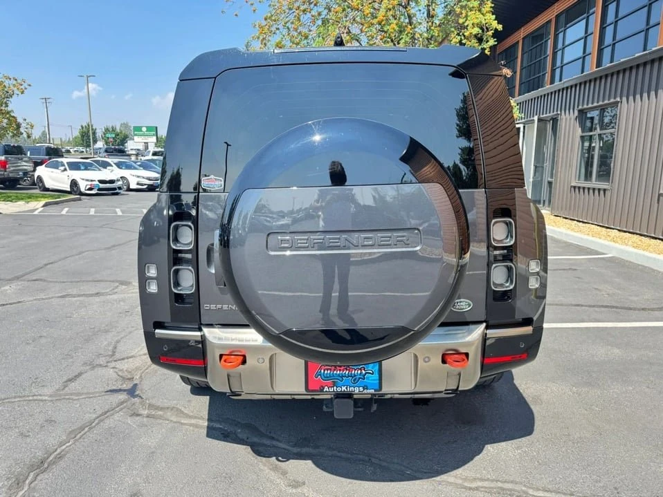 2023 Land Rover Defender L663 - Image 18 of 20