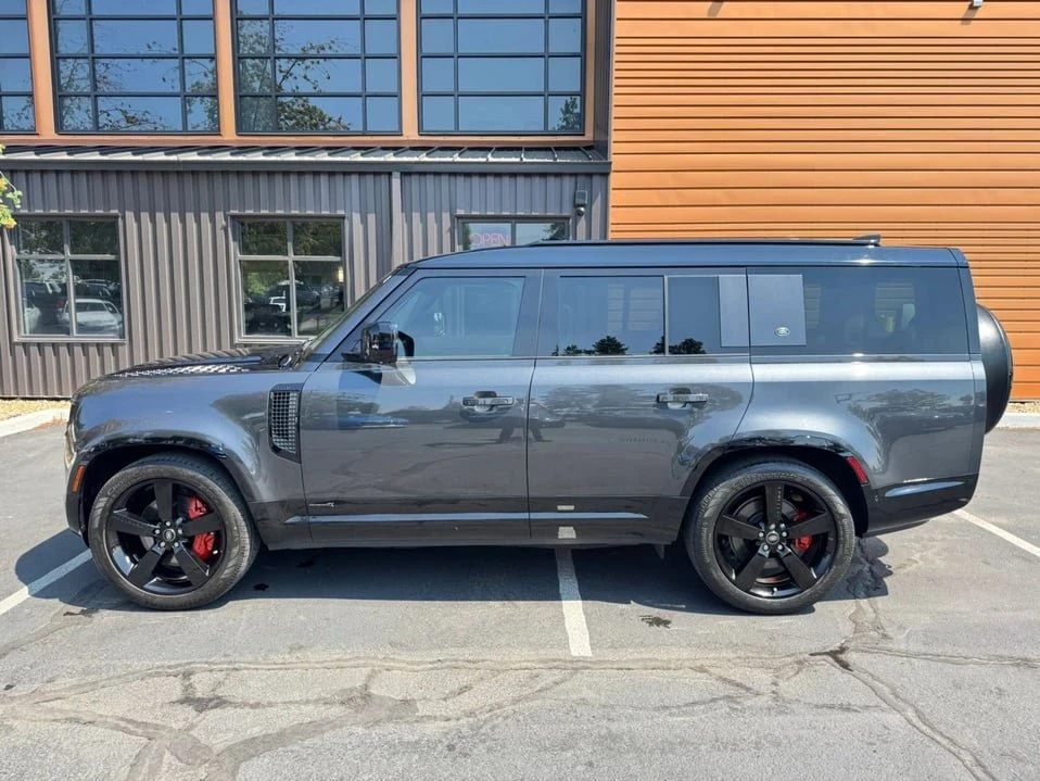 2023 Land Rover Defender L663 - Image 17 of 20