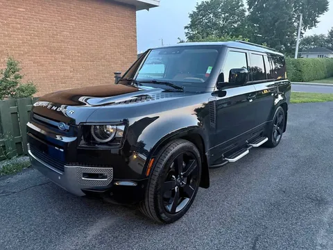 2023 Land Rover Defender 130 SE