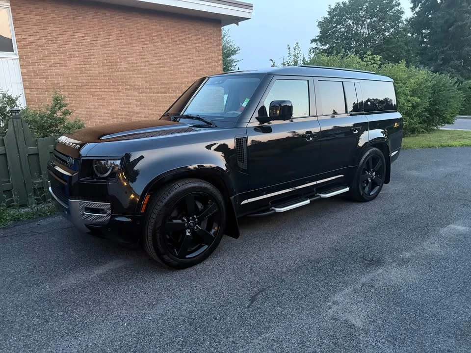 2023 Land Rover Defender L663 - Image 4 of 5