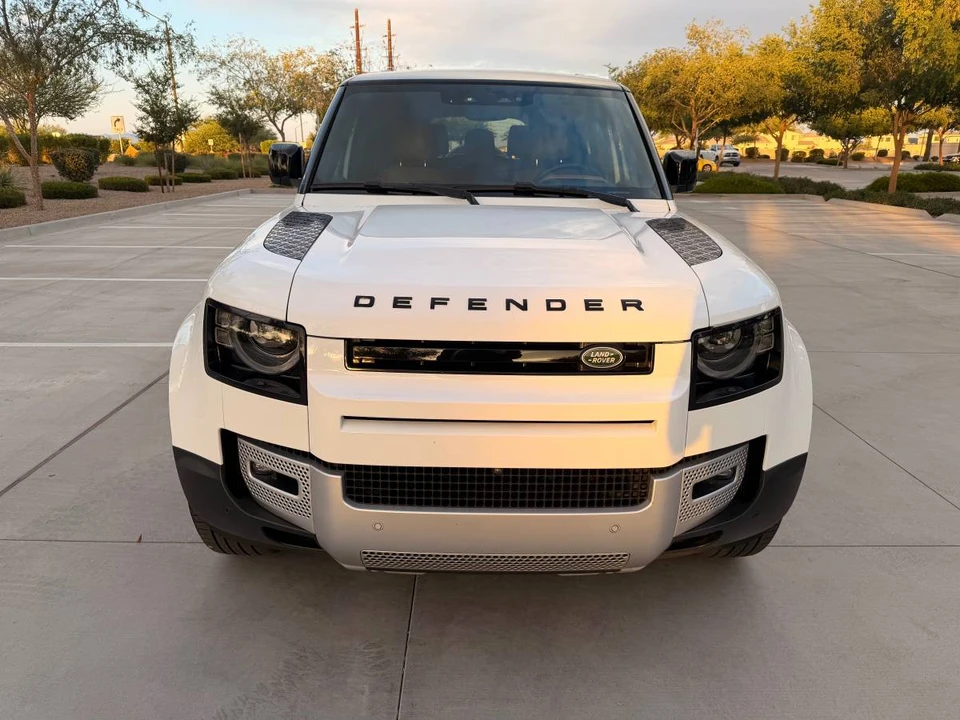 2023 Land Rover Defender 130 - Image 2 of 20