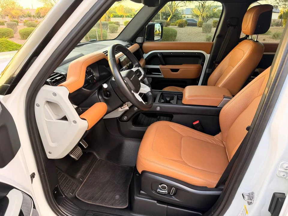 2023 Land Rover Defender 130 - Image 10 of 20