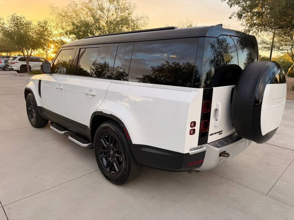 2023 Land Rover Defender 130 - Image 7 of 20