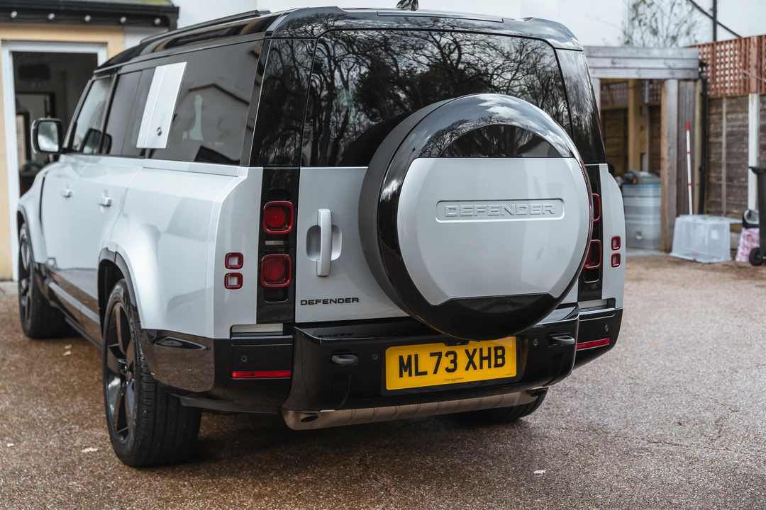2020 Land Rover Defender 130 - Image 22 of 31