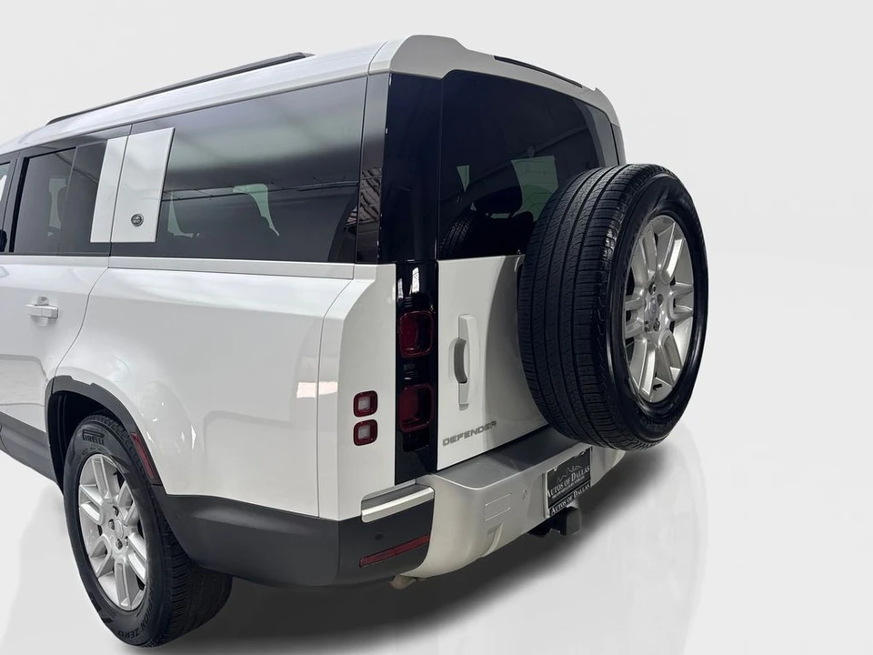 2023 Land Rover Defender L663 - Image 19 of 21