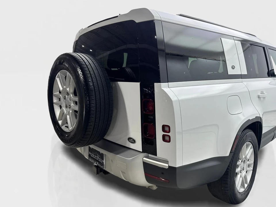 2023 Land Rover Defender L663 - Image 18 of 21
