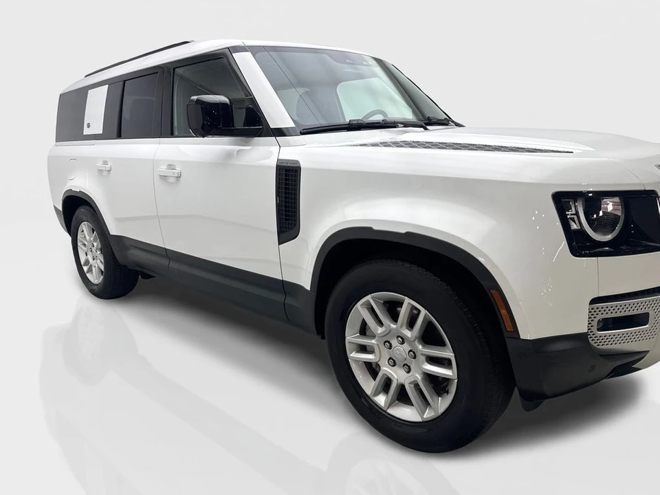 2023 Land Rover Defender L663 - Image 12 of 21