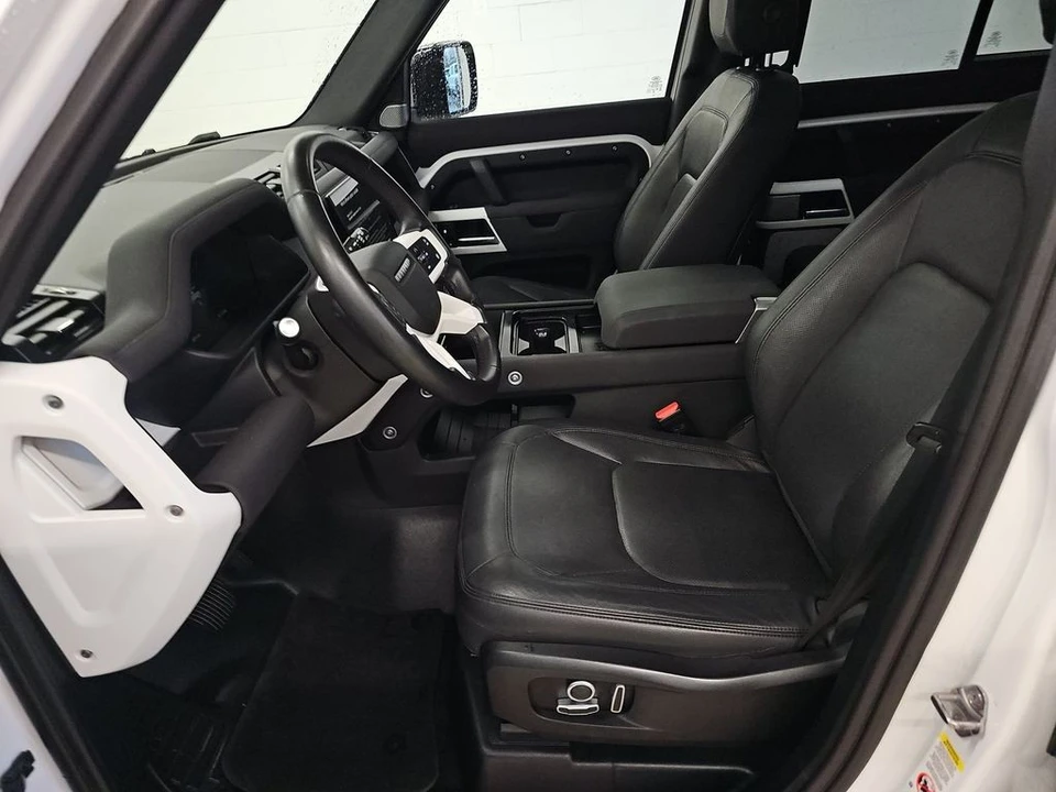 2023 Land Rover Defender L663 - Image 4 of 10