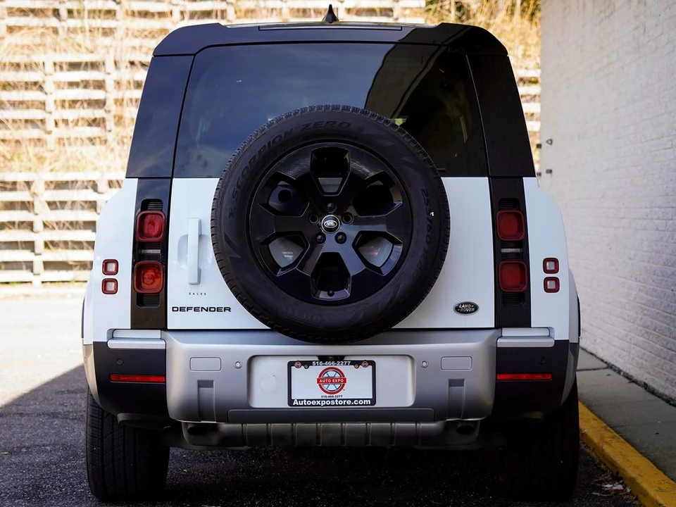 2023 Land Rover Defender L663 - Image 6 of 30