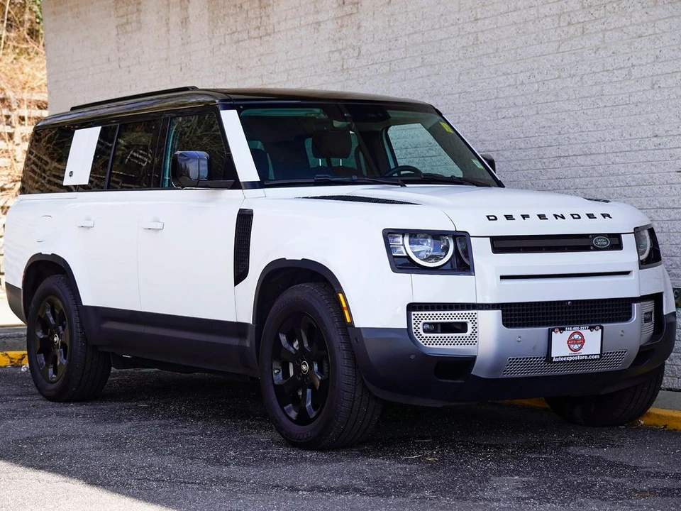 2023 Land Rover Defender L663 - Image 9 of 12
