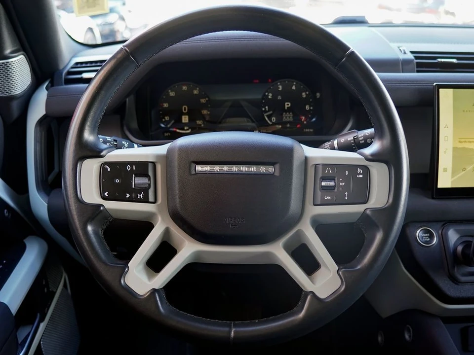 2023 Land Rover Defender L663 - Image 18 of 30