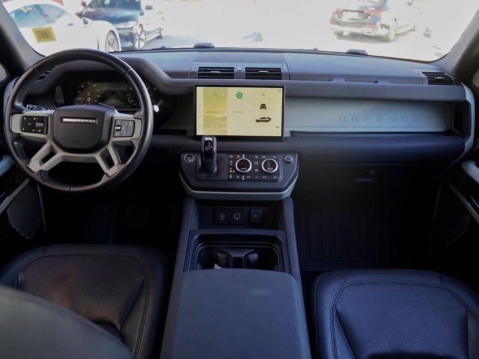2023 Land Rover Defender L663 - Image 17 of 30